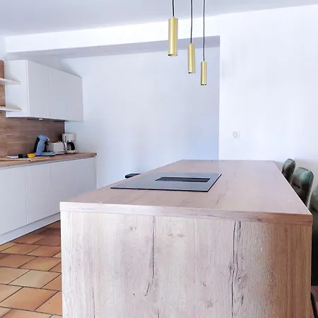 Vila 4 Bedroom With Pool Sea View Ac Parking - Benakey *